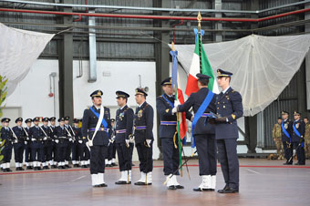 100000 ore di volo per i c 130j image 2