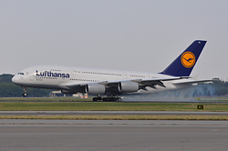 a 380 lufthansa image 4