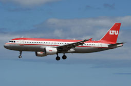 arrecife airport spotting 2008 image 21