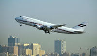 dubai airport spotting 2011 image 18