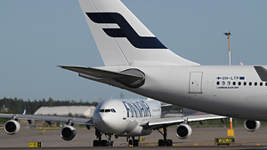helsinki airport spotting 2011 image 17