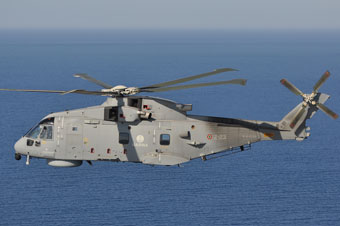 in volo con laviazione navale della marina militare image 39