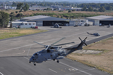 in volo con laviazione navale della marina militare image 5