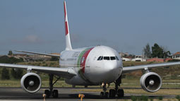 lisbona airport spotting 2011 image 40