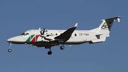 lisbona airport spotting 2011 image 5